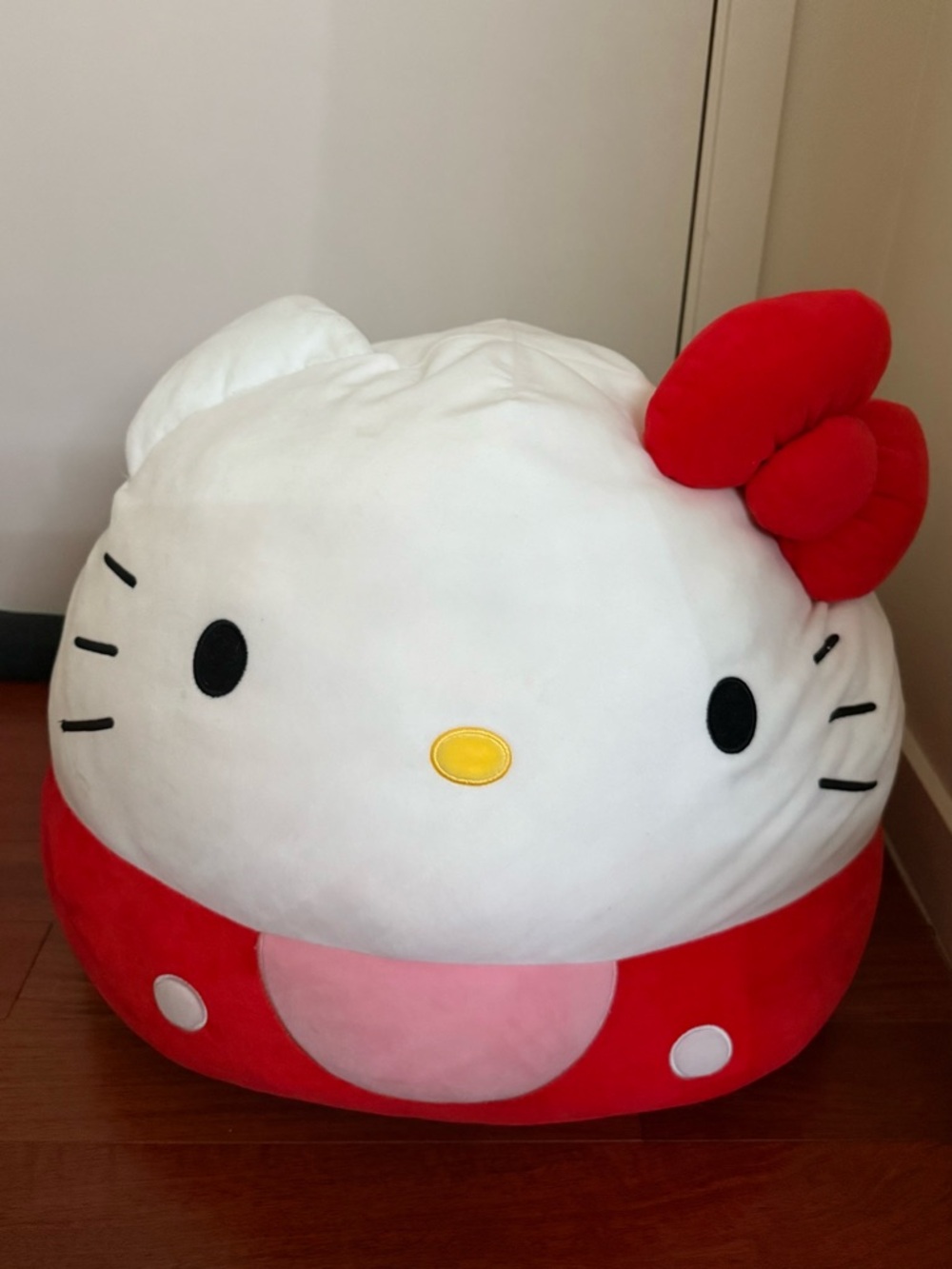 jumbo hello kitty squishmallow
